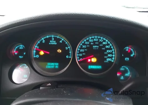 2008 Chevrolet Suburban 1500 Lt из США, поврежденный, VIN 1GNFK16308J115545